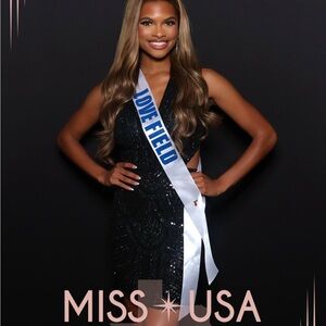 Elegant Black Sequin Dress